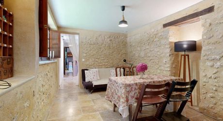 Propriété de caractère ade 20 hectares avec maison principale, maison d'amis, piscine, étang et cadre naturel