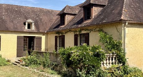 Propriété de caractère ade 20 hectares avec maison principale, maison d'amis, piscine, étang et cadre naturel