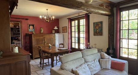 Maison de plain-pied 3 chambres sur 9 899 m² de terrain