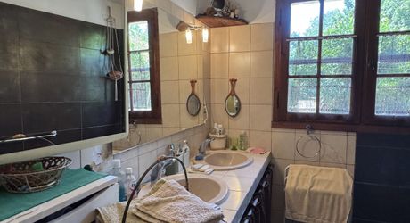 Maison de plain-pied 3 chambres sur 9 899 m² de terrain