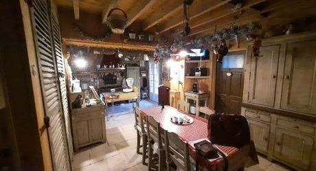 Grande maison de famille sur un joli terrain de 1500 m2 !