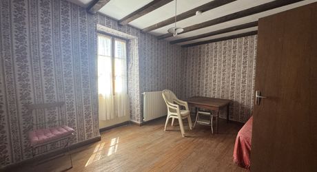 Maison ancienne de 4 chambres au calme