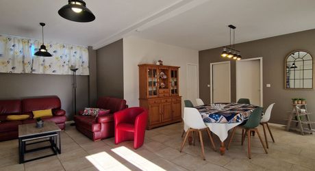 Maison Principale, Gîte, Piscine, Belle Vue et terrain de plus de 4000m2