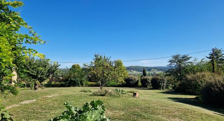 Maison Principale, Gîte, Piscine, Belle Vue et terrain de plus de 4000m2