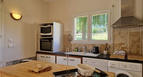 Maison Principale, Gîte, Piscine, Belle Vue et terrain de plus de 4000m2