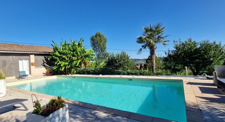 Maison Principale, Gîte, Piscine, Belle Vue et terrain de plus de 4000m2