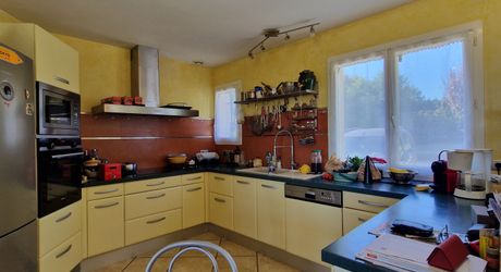 Maison Principale, Gîte, Piscine, Belle Vue et terrain de plus de 4000m2