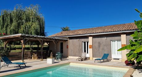 Maison Principale, Gîte, Piscine, Belle Vue et terrain de plus de 4000m2