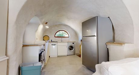 Propriété de caractère avec 4 habitations, piscine et activité de gîtes – À proximité de Saint-Cyprien, en Périgord Noir