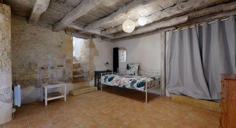 Propriété de caractère avec 4 habitations, piscine et activité de gîtes – À proximité de Saint-Cyprien, en Périgord Noir