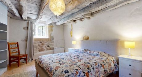 Propriété de caractère avec 4 habitations, piscine et activité de gîtes – À proximité de Saint-Cyprien, en Périgord Noir
