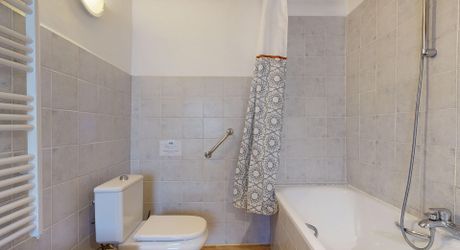 Propriété de caractère avec 4 habitations, piscine et activité de gîtes – À proximité de Saint-Cyprien, en Périgord Noir