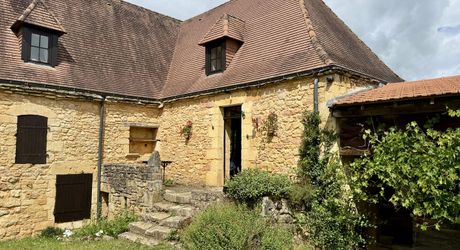 Maison périgourdine de caractère avec dépendances et piscine – Castelnaud-la-Chapelle – Périgord Noir