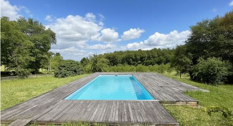 Maison périgourdine de caractère avec dépendances et piscine – Castelnaud-la-Chapelle – Périgord Noir