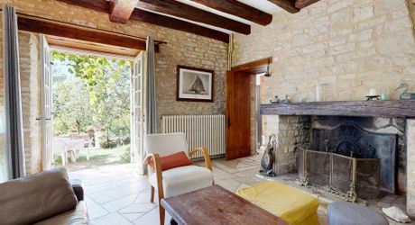 Maison de charme avec gîte et piscine au calme