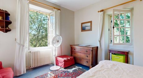 Maison de charme avec gîte et piscine au calme
