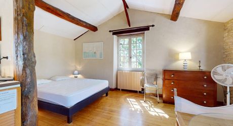 Maison de charme avec gîte et piscine au calme
