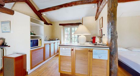 Maison de charme avec gîte et piscine au calme