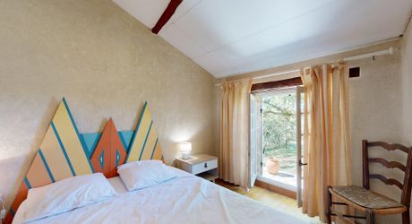 Maison de charme avec gîte et piscine au calme