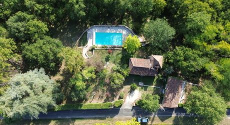 Maison de charme avec gîte et piscine au calme