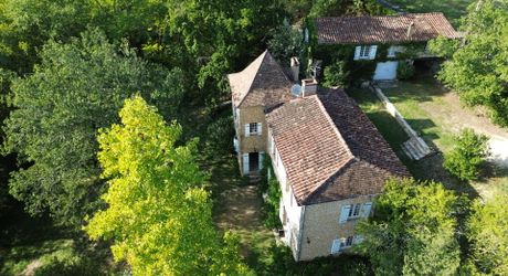 Maison de charme avec gîte et piscine au calme