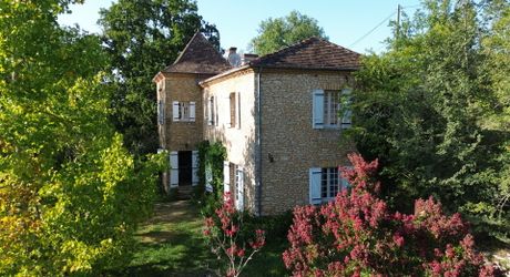 Maison de charme avec gîte et piscine au calme