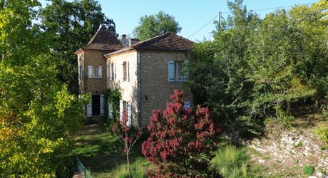 Maison de charme avec gîte et piscine au calme