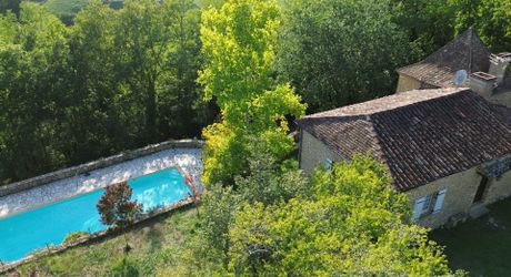 Maison de charme avec gîte et piscine au calme