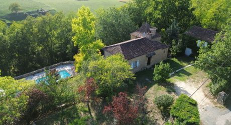 Maison de charme avec gîte et piscine au calme