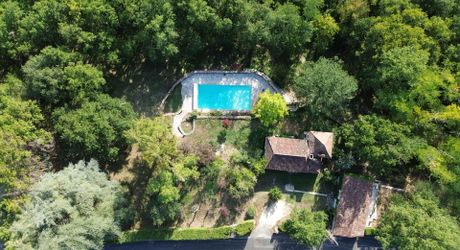 Maison de charme avec gîte et piscine au calme