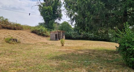 Maison de Plain pied et jardin proche des commerces.