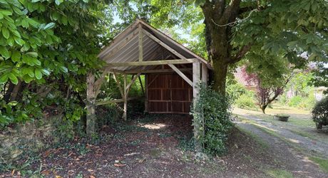 Ancien corps de ferme au cœur d’un petit hameau calme