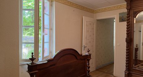 Ancien corps de ferme au cœur d’un petit hameau calme