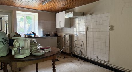 Ancien corps de ferme au cœur d’un petit hameau calme