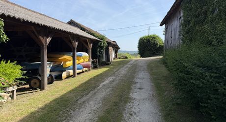 Ensemble immobilier de 5 logements – Investissement locatif avec dépendances