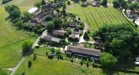 Ensemble immobilier de 5 logements – Investissement locatif avec dépendances