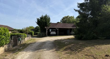 Ensemble immobilier de 5 logements – Investissement locatif avec dépendances