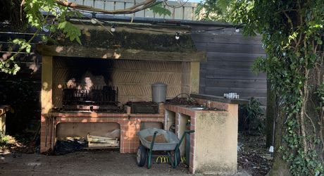 Propriété de caractère avec maison de maître, dépendances et parc arboré au cœur du Périgord Noir