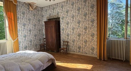 Propriété de caractère avec maison de maître, dépendances et parc arboré au cœur du Périgord Noir