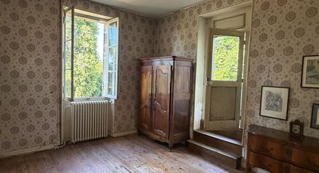 Propriété de caractère avec maison de maître, dépendances et parc arboré au cœur du Périgord Noir
