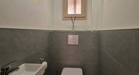 Maison périgordine, piscine, garage et terrain de 2246m2 à 1 km des commerces et non loin de la rivière.