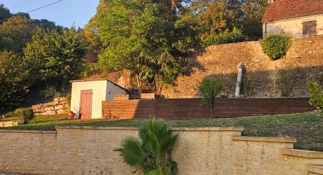 Élégante  maison contemporaine avec piscine et jolie vue,   dans un quartier résidentiel