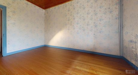 Demeure de caractère de 235 m², 5 chambres, dépendances et puits, proche des commerces 