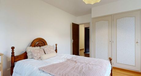 Maison familiale ultra-fonctionnelle : plain-pied avec un fort potentiel aux portes du village.Visite virtuelle sur demande