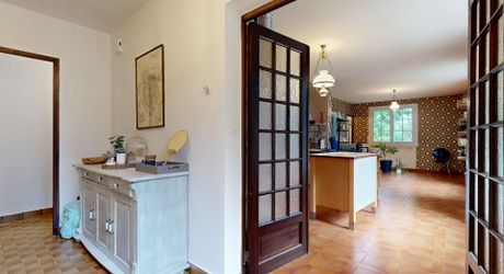 Maison familiale ultra-fonctionnelle : plain-pied avec un fort potentiel aux portes du village.Visite virtuelle sur demande