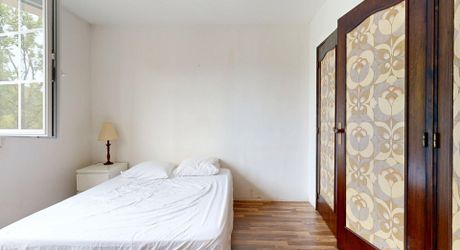Maison familiale ultra-fonctionnelle : plain-pied avec un fort potentiel aux portes du village.Visite virtuelle sur demande