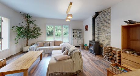 Maison familiale ultra-fonctionnelle : plain-pied avec un fort potentiel aux portes du village.Visite virtuelle sur demande
