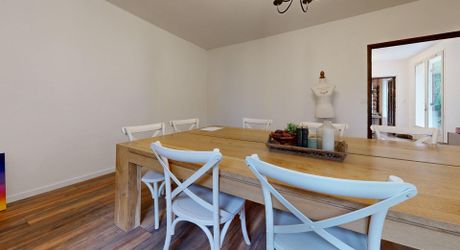 Maison familiale ultra-fonctionnelle : plain-pied avec un fort potentiel aux portes du village.Visite virtuelle sur demande