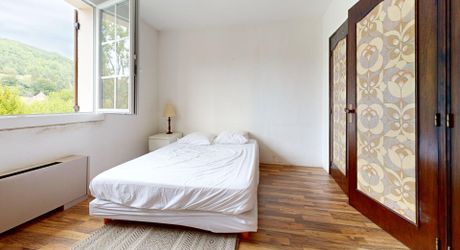 Maison familiale ultra-fonctionnelle : plain-pied avec un fort potentiel aux portes du village.Visite virtuelle sur demande