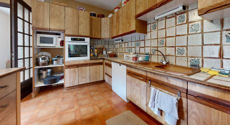 Maison familiale ultra-fonctionnelle : plain-pied avec un fort potentiel aux portes du village.Visite virtuelle sur demande
